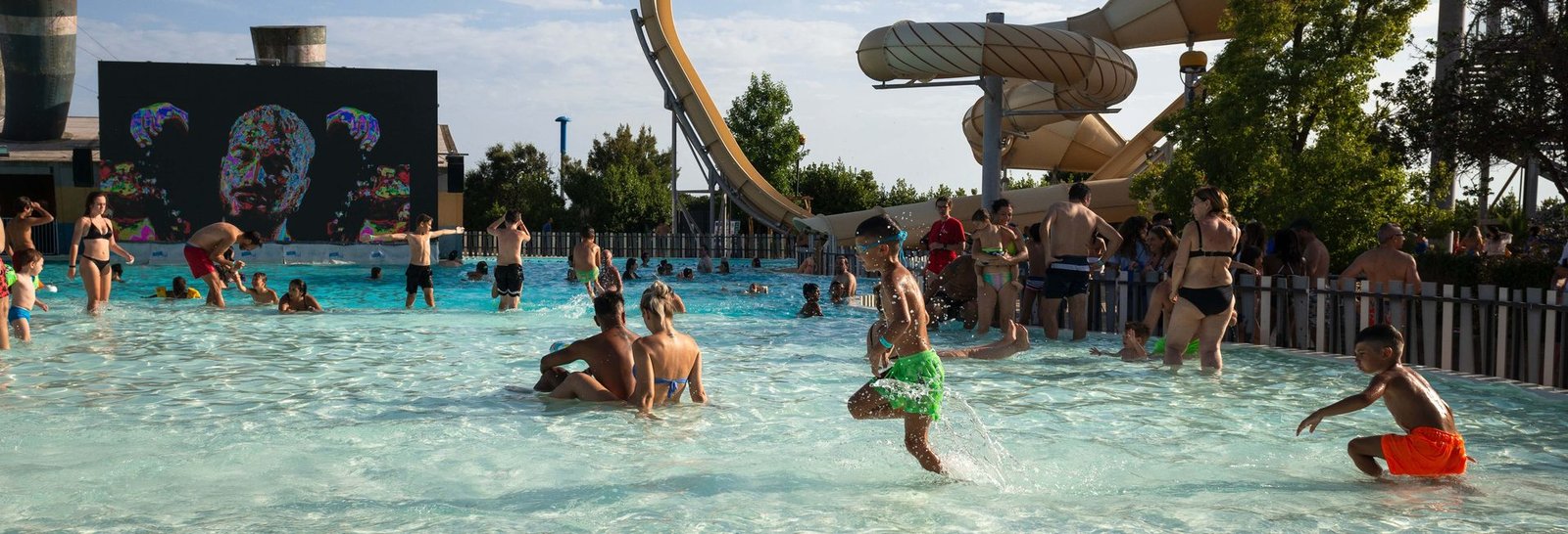 Entrada a Aqua World