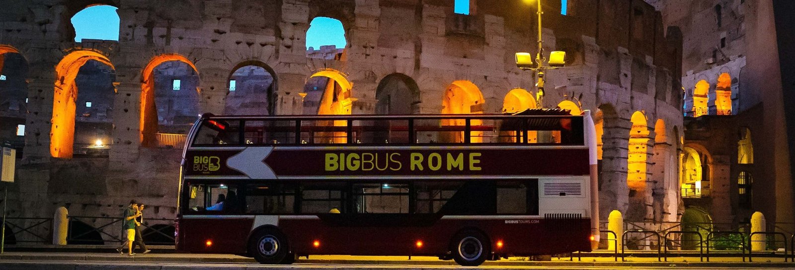 Tour nocturno en autobús descapotable