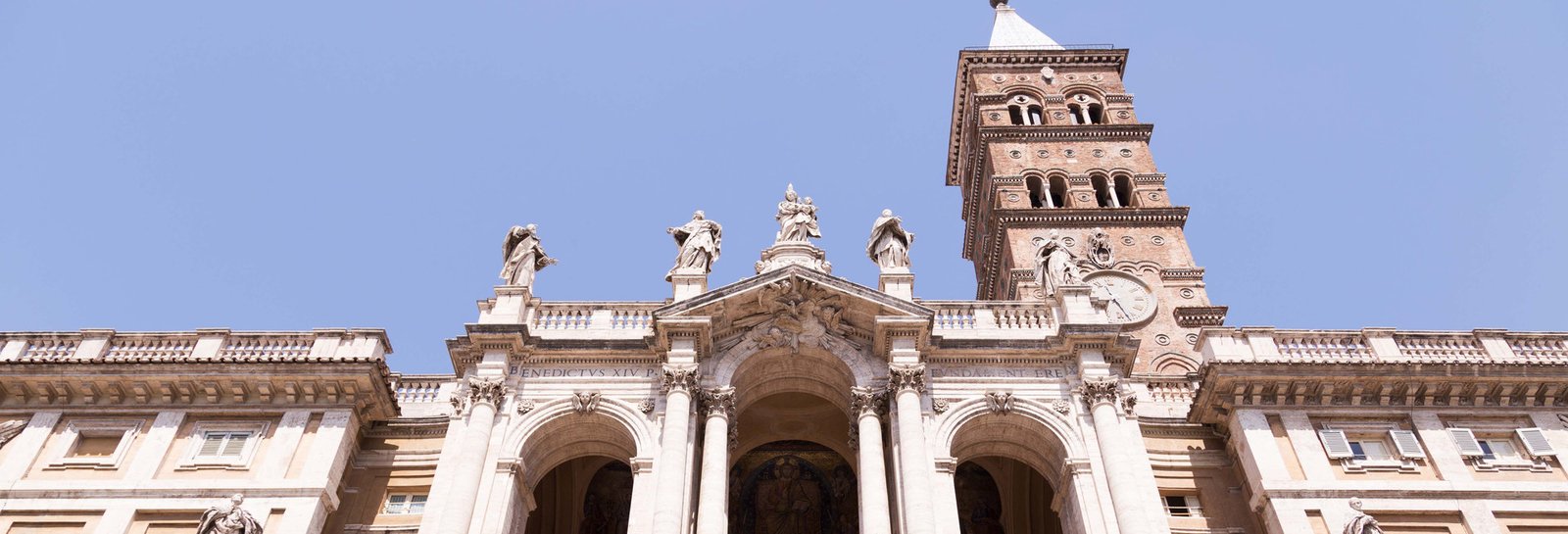Entrada a la Basílica de Santa María la Mayor con audioguía